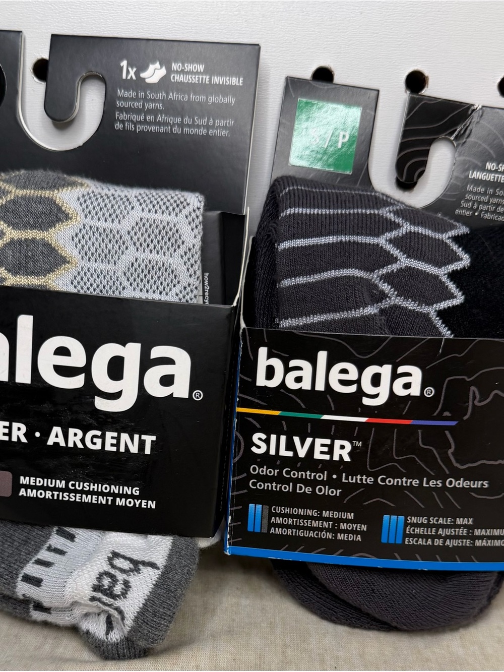 Balega Silver No Show Running Socks 2 Pair Bundle Small White Black NWT